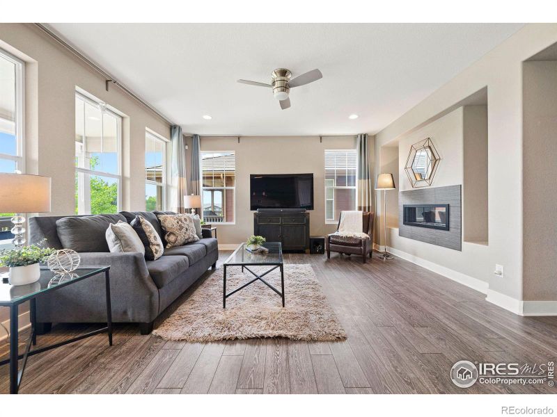 10355 Sierra Ridge Ln, Parker, CO 80134