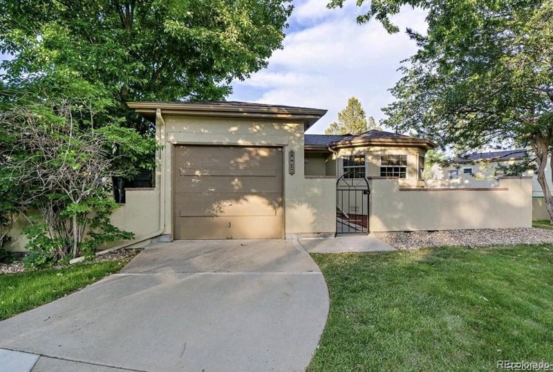 18620 E Layton Pl, Aurora, CO 80015