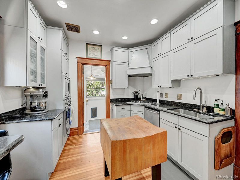 835 S Pennsylvania St, Denver, CO 80209