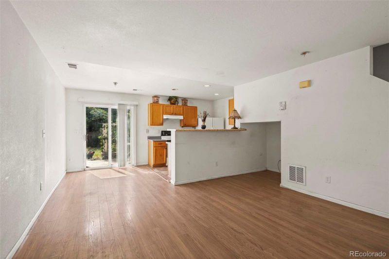 10121 Glencoe Ct, Thornton, CO 80229