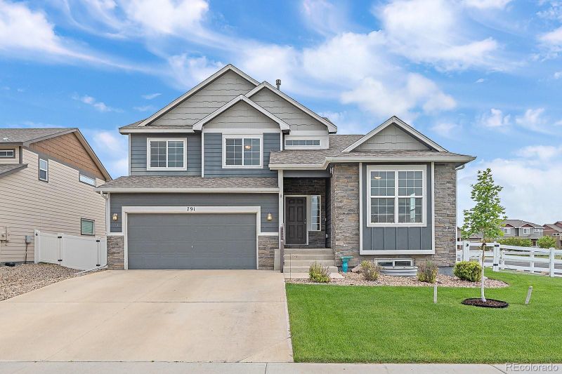 791 Valleybrook Dr, Windsor, CO 80550