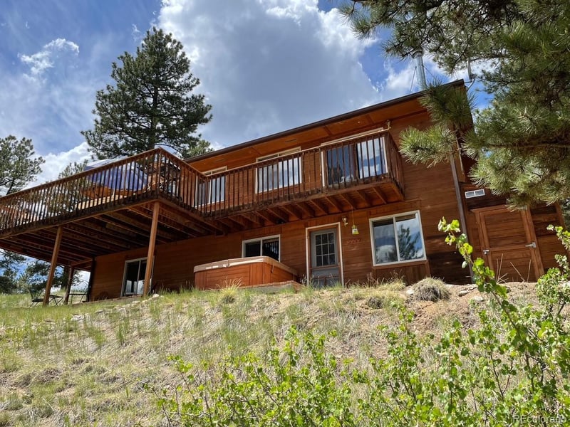 712 Cline Dr W, Shawnee, CO 80475