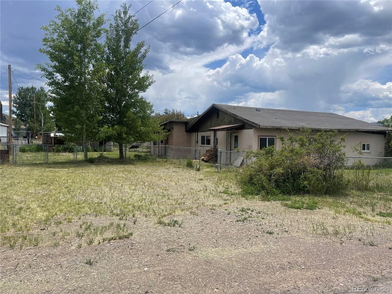 25 5th St, Del Norte, CO 81132
