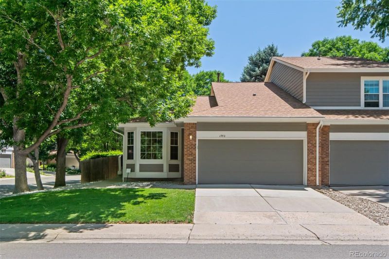 1552 S Spruce St, Denver, CO 80231