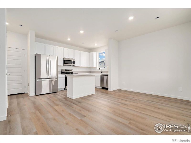 486 Condor Way, Johnstown, CO 80534