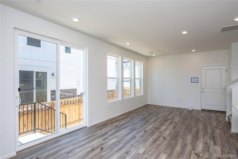 21131 E 63rd Dr, Aurora, CO 80019