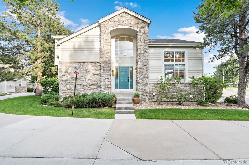 4022 E Hinsdale Cir, Denver, CO 80122