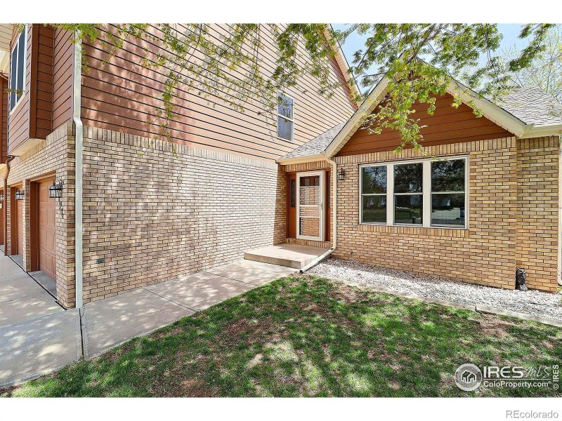 2124 62nd Ave Ct, Greeley, CO 80634
