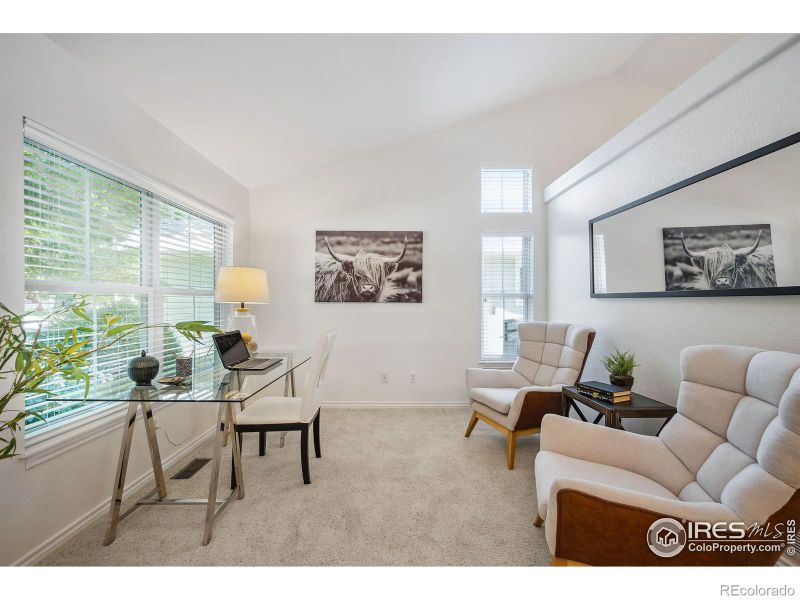 105 Overland Ct, Lafayette, CO 80026