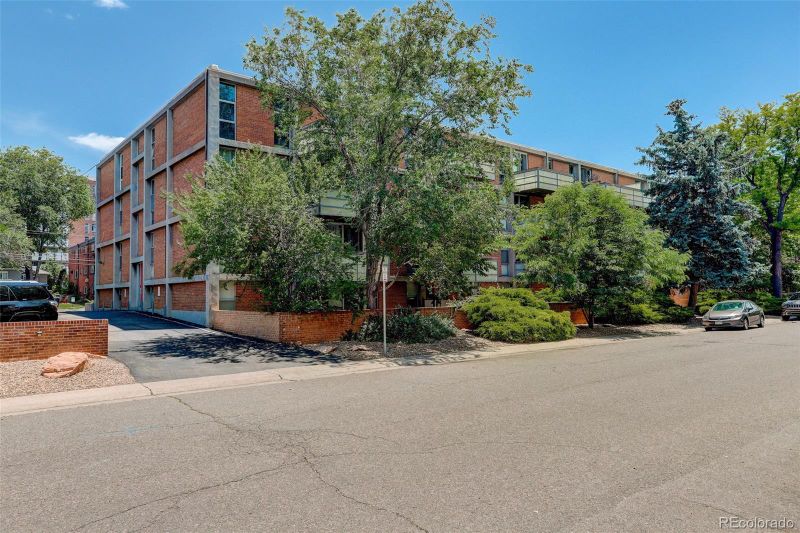 2500 S York St #309, Denver, CO 80210