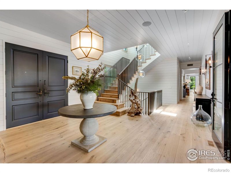 2667 Park Lake Dr, Boulder, CO 80301