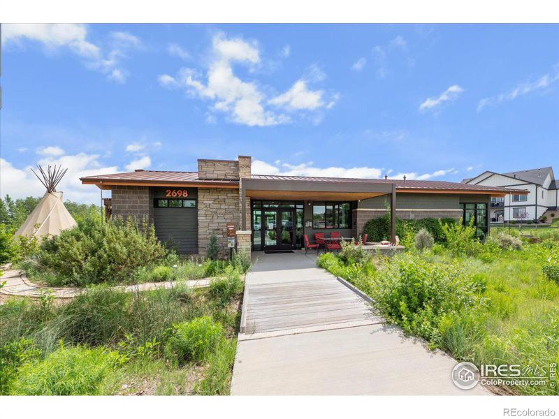 2916 Cub Lake Dr, Loveland, CO 80538