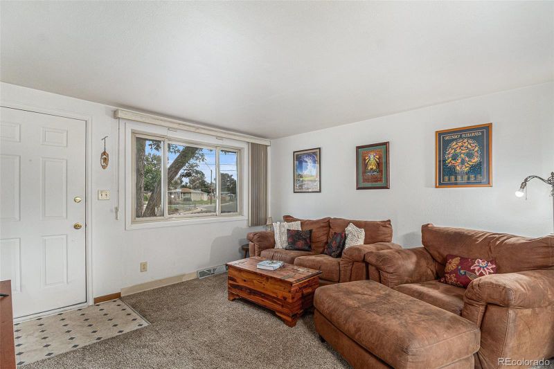 6843 W 52nd Pl, Arvada, CO 80002