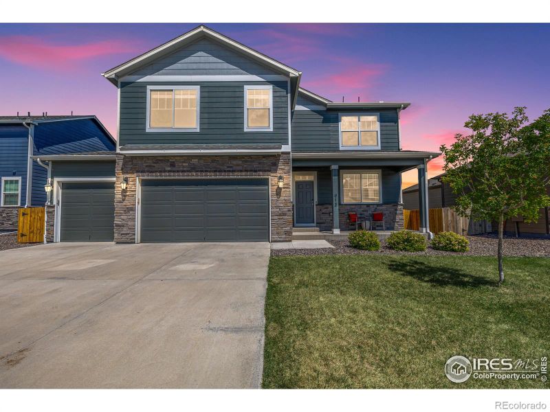 913 Camberly Dr, Windsor, CO 80550