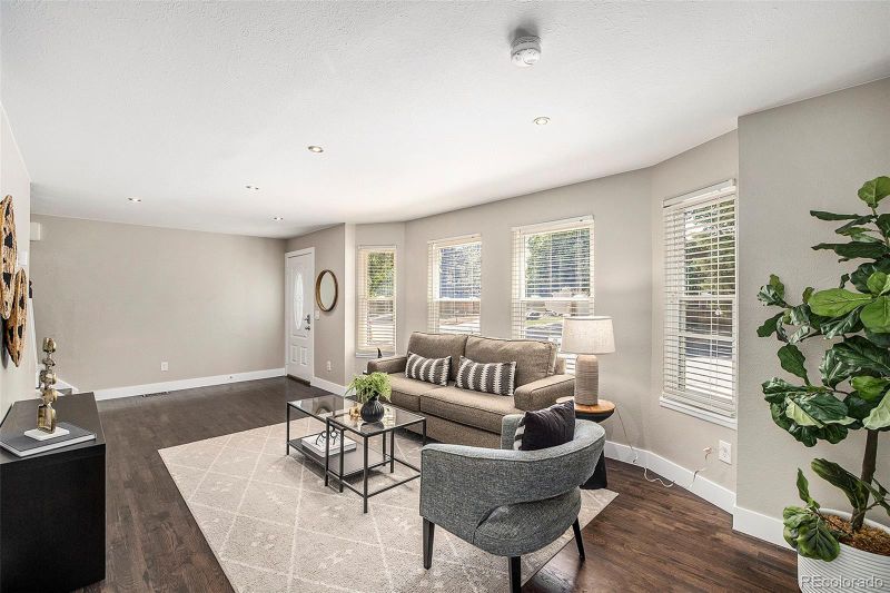 4868 S Pagosa Cir, Aurora, CO 80015