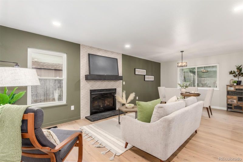 7007 S Fairfax St, Centennial, CO 80122