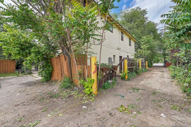 2333 Walnut St, Boulder, CO 80302