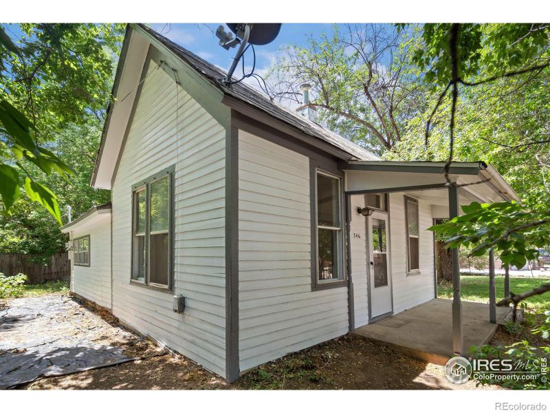 346 E 2nd St, Loveland, CO 80537