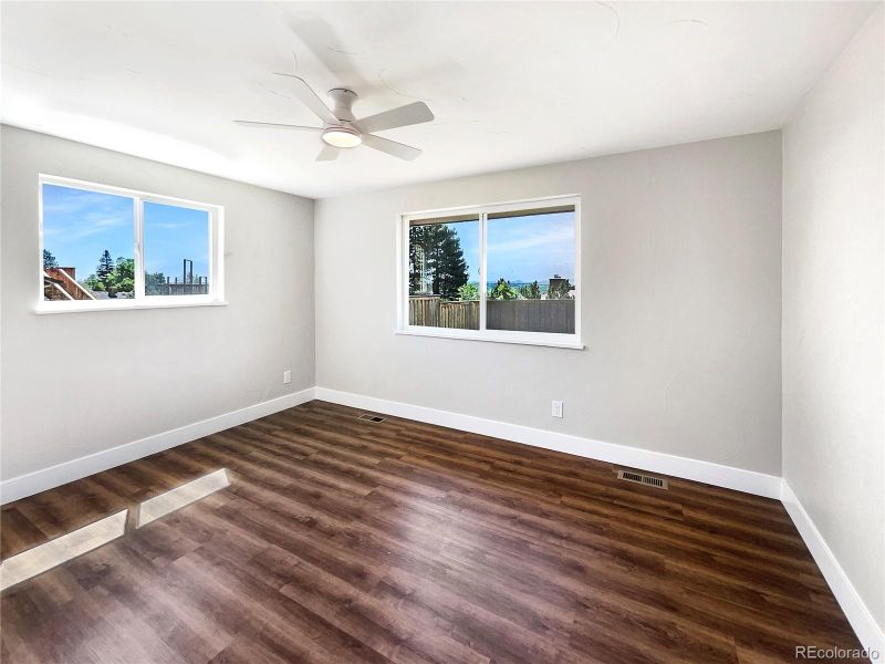 9144 W Warren Dr, Lakewood, CO 80227