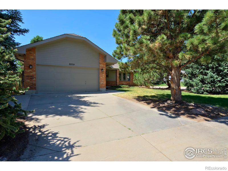 2839 Garrett Dr, Fort Collins, CO 80526