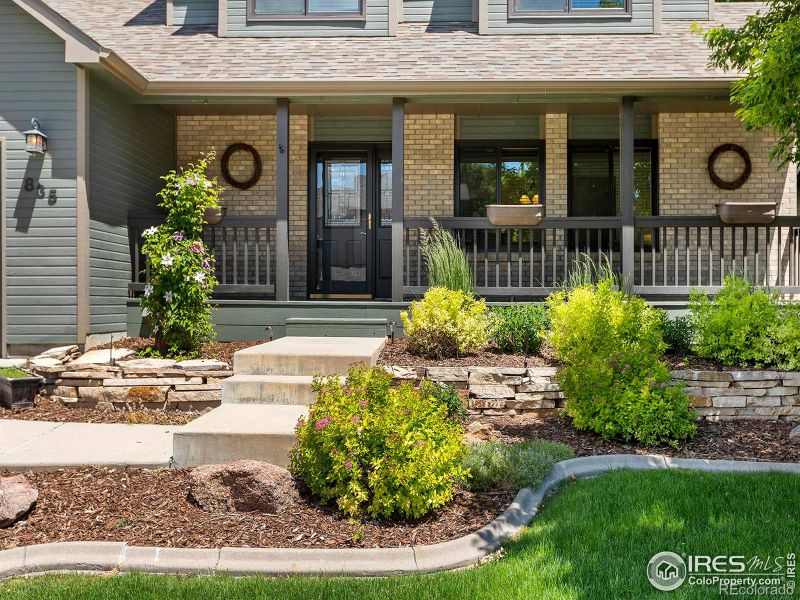 835 Jordache Dr, Loveland, CO 80538