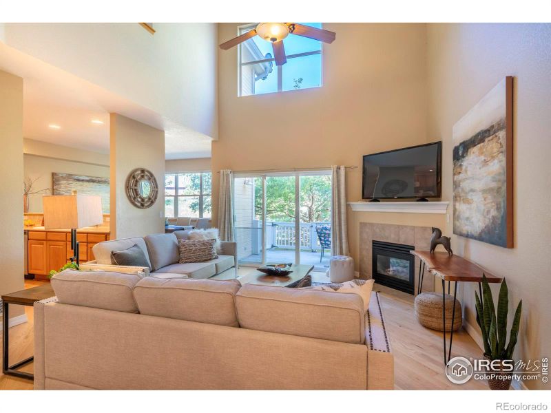693 Wild Ridge Ln, Lafayette, CO 80026