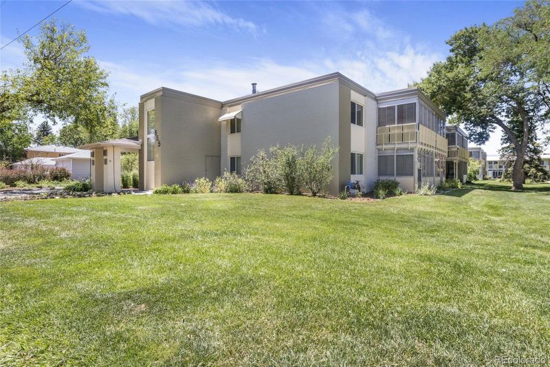 655 S Clinton St #10A, Denver, CO 80247