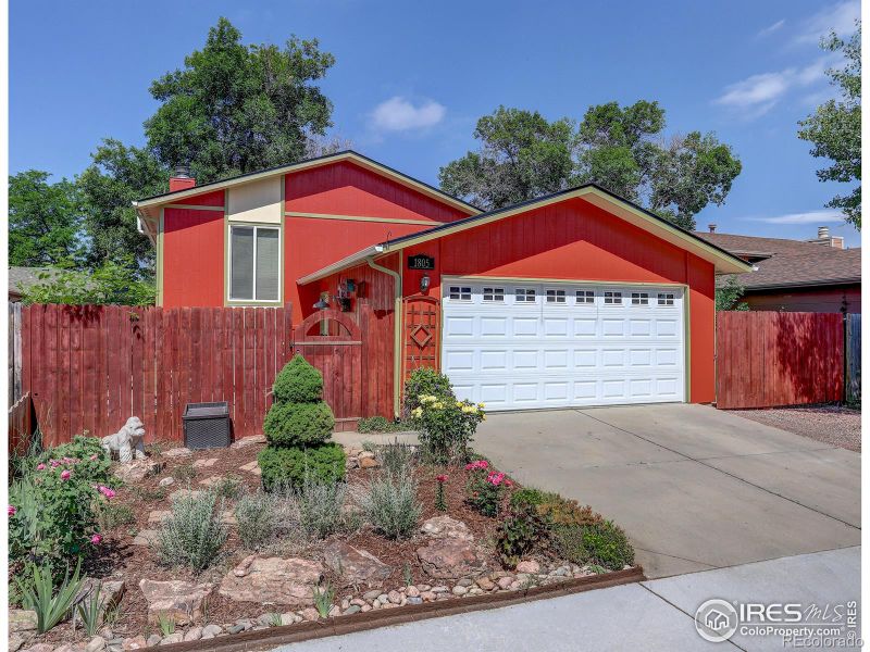 1805 Lincoln Dr, Longmont, CO 80501