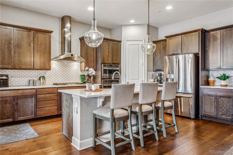 9580 Kentwick Cir, Englewood, CO 80112