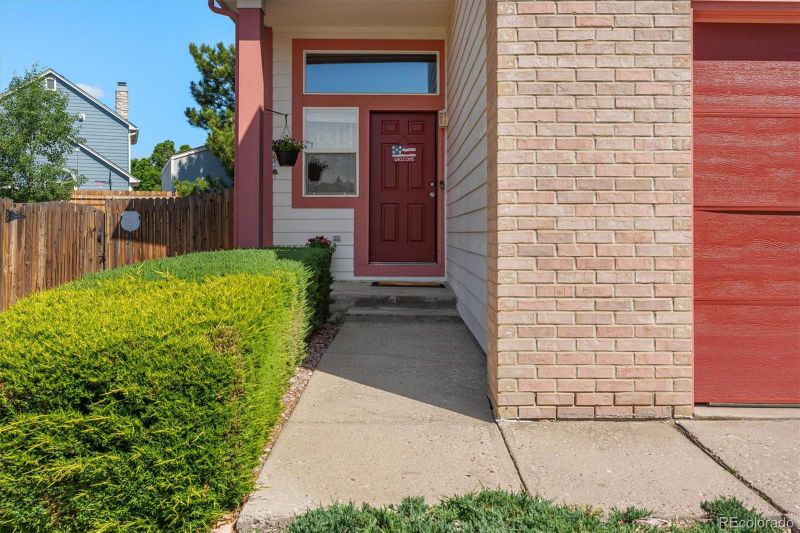 6220 Dazzling Ct, Colorado Springs, CO 80922