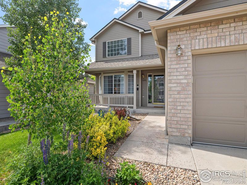 11040 W Aqueduct Dr, Littleton, CO 80127