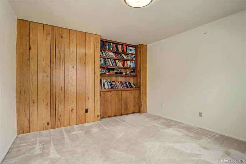 5140 S Flower St, Littleton, CO 80123