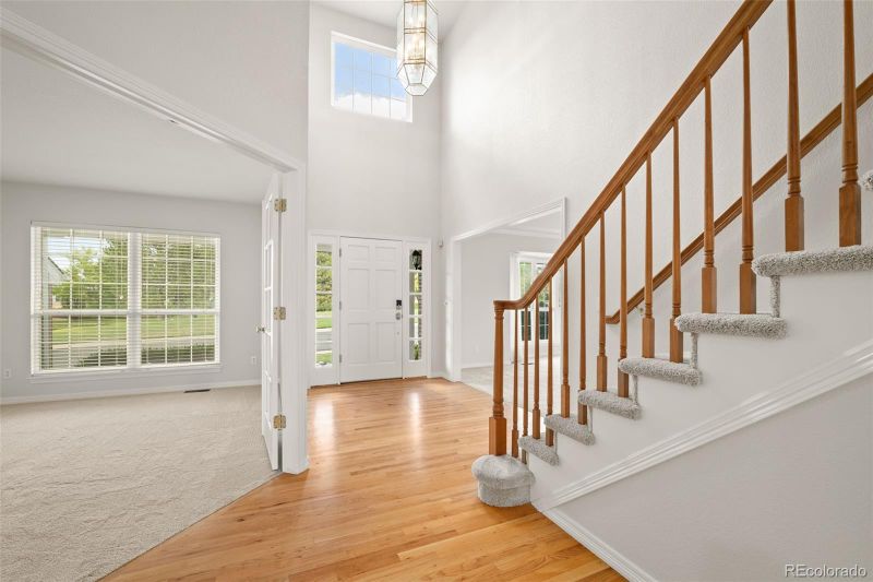 19052 E Lake Dr, Aurora, CO 80016
