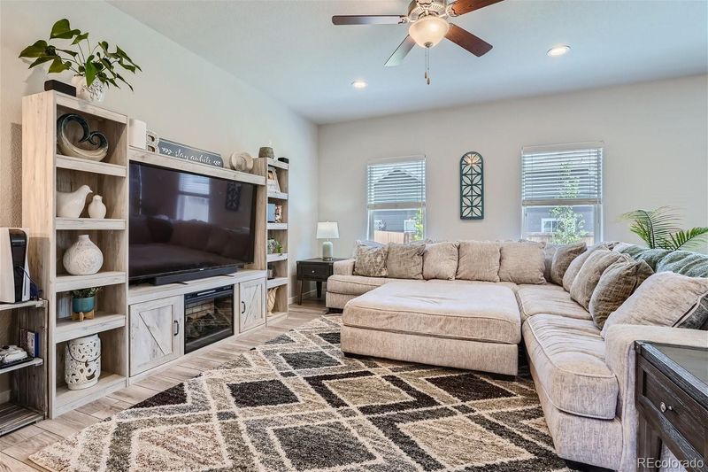 230 Sabin Way, Lochbuie, CO 80603