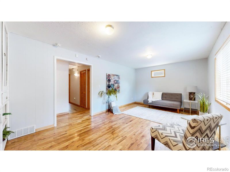 427 Sunnyside Ln, Longmont, CO 80504