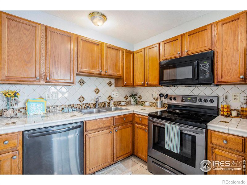 510 E 25th St Rd, Greeley, CO 80631