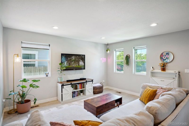 4080 Adams St, Denver, CO 80216
