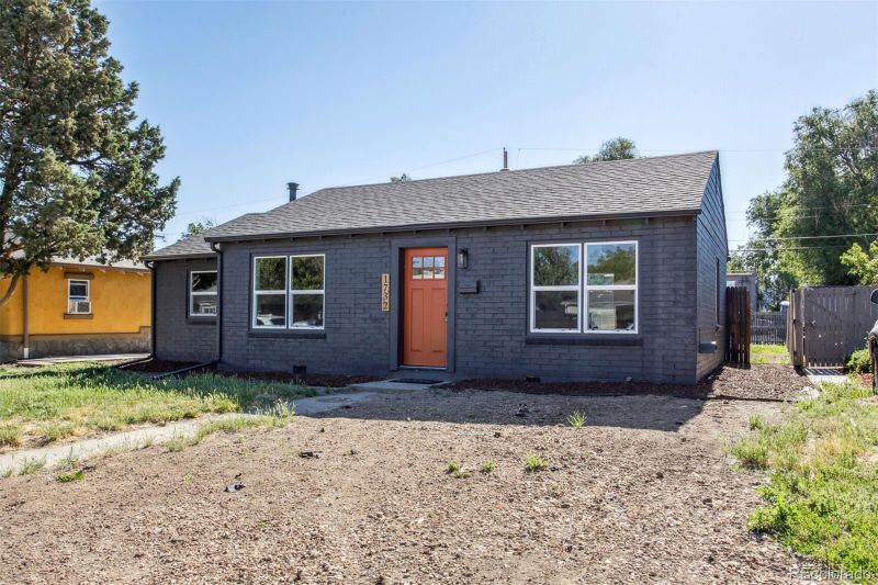 1732 Oswego St, Aurora, CO 80010