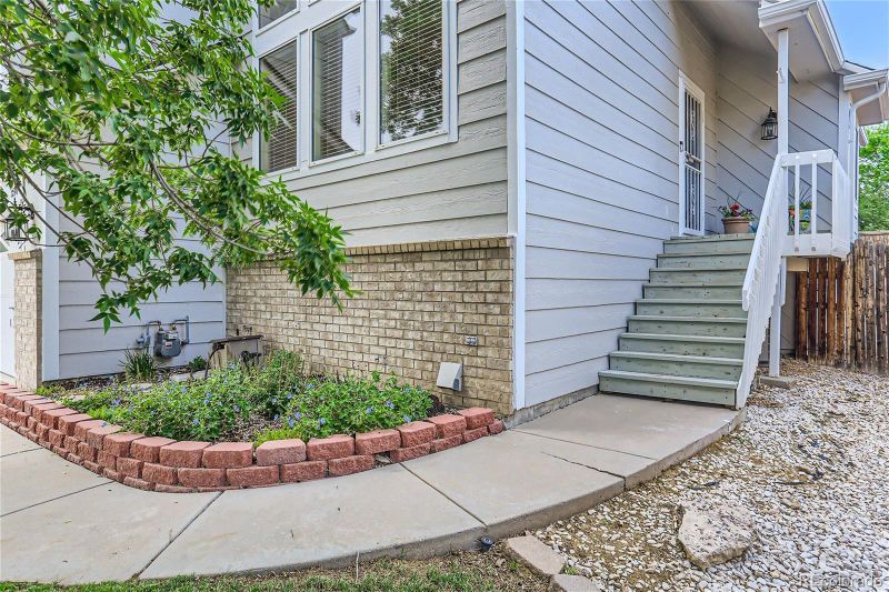 3250 S Biscay Way, Aurora, CO 80013