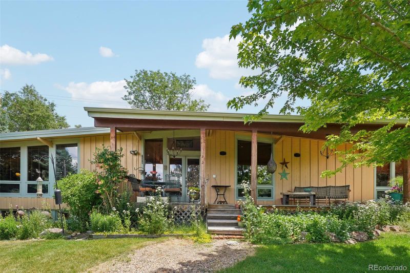 1777 Simms St, Lakewood, CO 80215