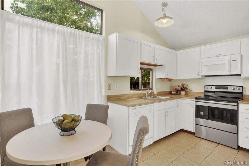 3684 S Danube Cir, Aurora, CO 80013