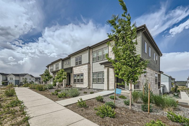 8810 Fraser River Loop, Littleton, CO 80125