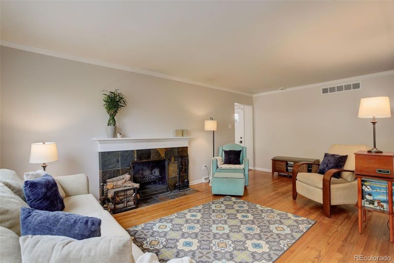 1634 S Elm St, Denver, CO 80222
