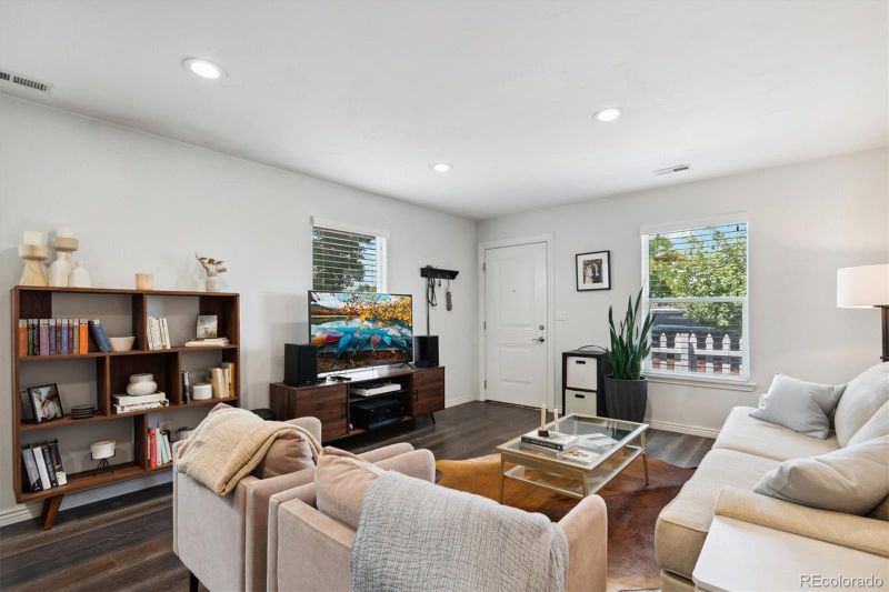 3844 N Steele St, Denver, CO 80205