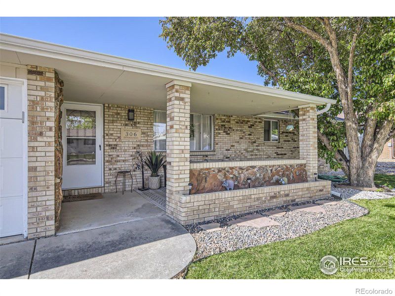 306 Juniper Pl, Loveland, CO 80538