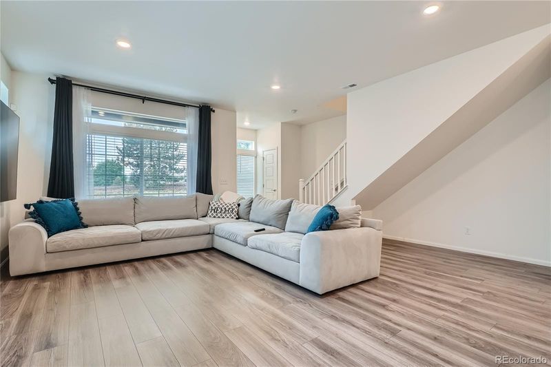 17707 E 103rd Ave, Commerce City, CO 80022