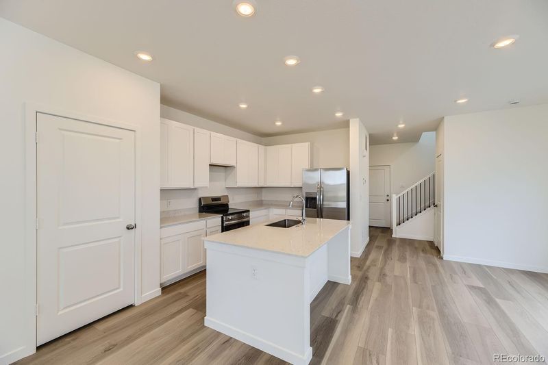 660 Aspen Ave, Bennett, CO 80102