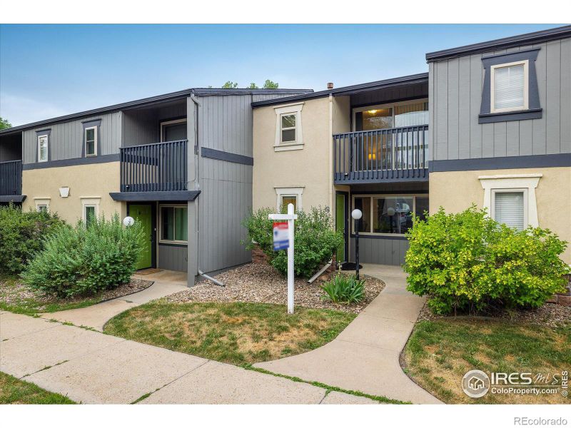 800 W Moorhead Cir #B, Boulder, CO 80305