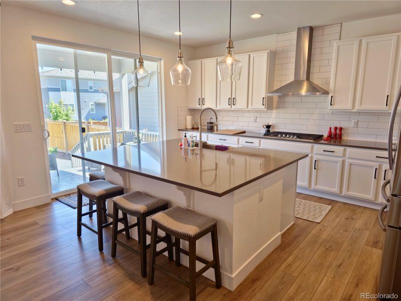 181 Rockingham Cir, Castle Pines, CO 80108