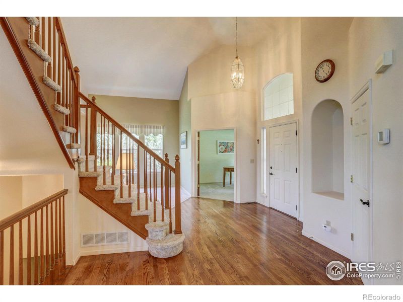 610 Clarendon Dr, Longmont, CO 80504